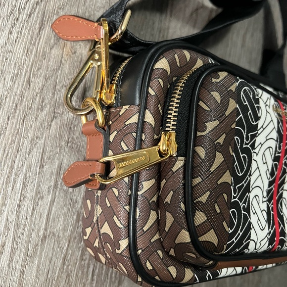 Burberry Monogram Stripe E-Canvas Camera Bag and Custom Belt Strap Rare NWOT - Picture 10 of 16